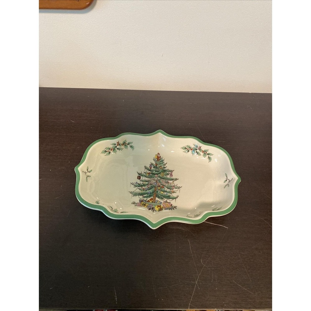 Spode Christmas‎ Tree Ogee Candy Dish S3324-K England Green Trim 9-1/4" x 6-1/4"